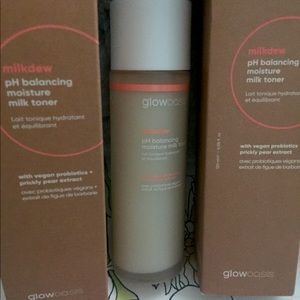 Glowoasis Milkdew pH balancing moisture milk toner
